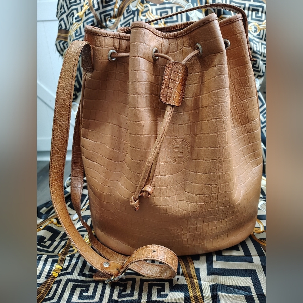 Fendi Tan Croc-Embossed Shoulder Bag - Picture 2 of 16
